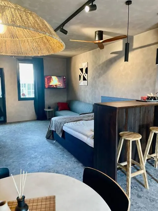 Theatersquare Apt Terrace Cityview Антверпен Апартаменты