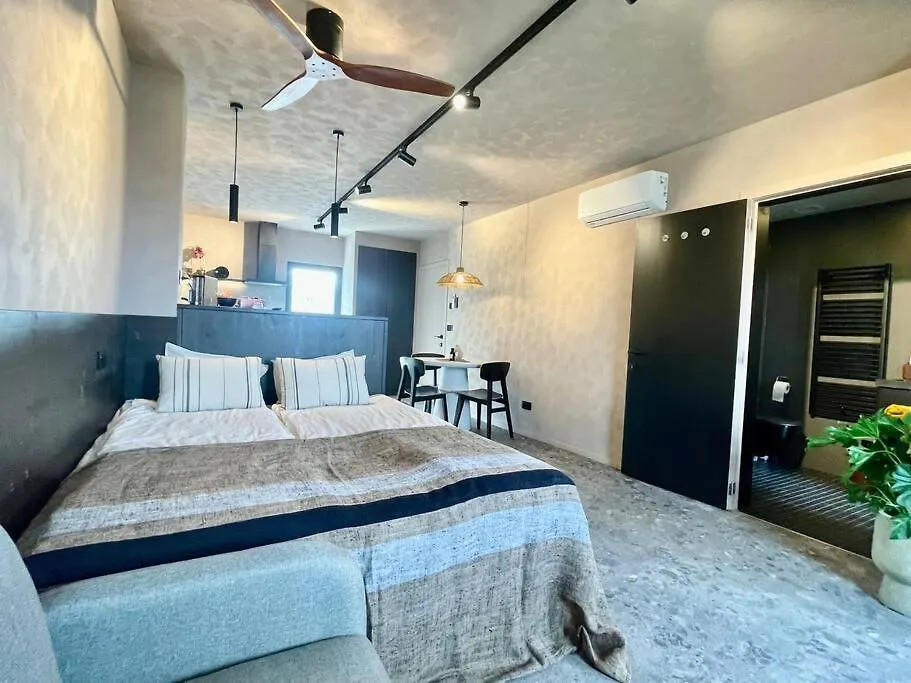 Апартаменты Theatersquare Apt Terrace Cityview Антверпен